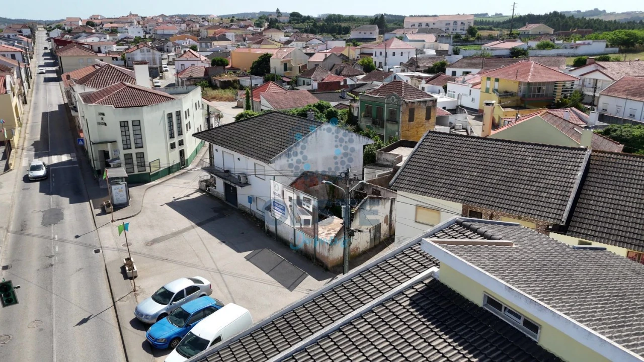 Moradia T3 para Venda em Bombarral e Vale Covo Foto 5