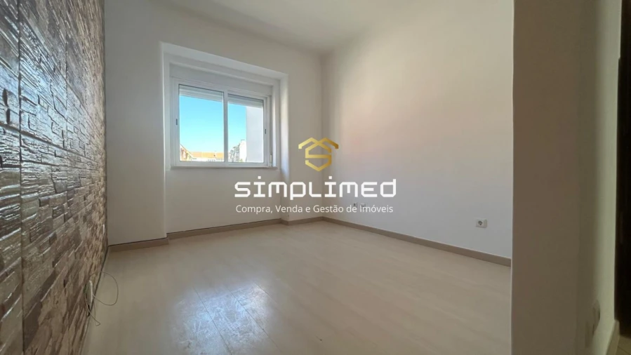 Apartamento T2 para Venda em Alto do Seixalinho, Santo André e Verderena Foto 4