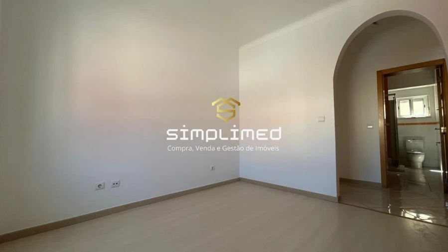 Apartamento T2 para Venda em Alto do Seixalinho, Santo André e Verderena Foto 3