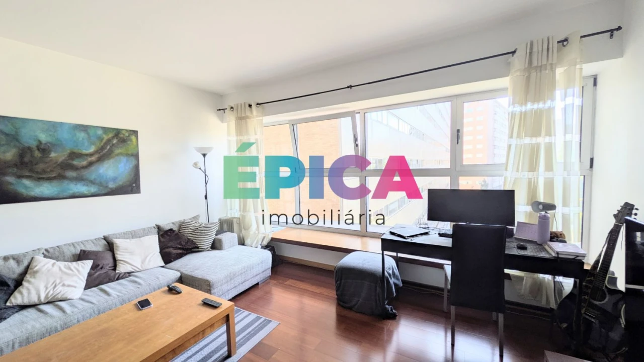 Apartamento T1 para Venda em Santa Clara Foto 2