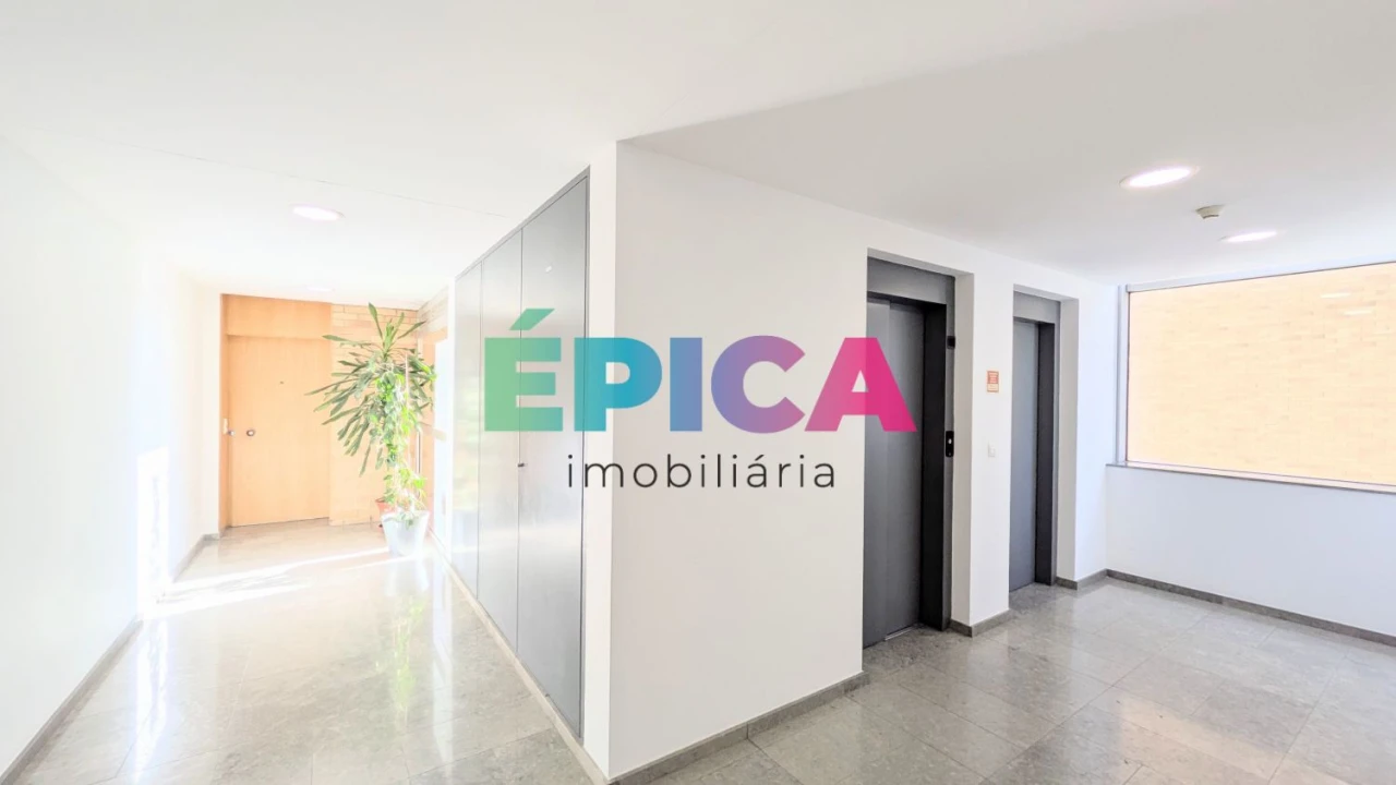 Apartamento T1 para Venda em Santa Clara Foto 50