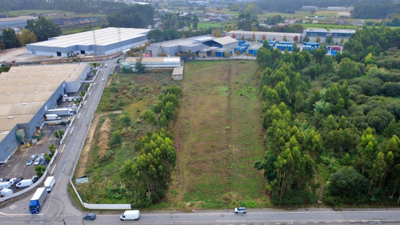 Terreno para Venda em Folgosa Foto 6