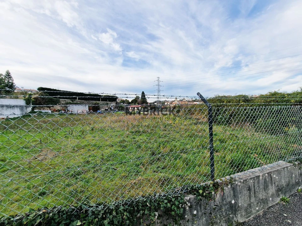 Moradia T3 para Venda em Cidade da Maia Foto 18