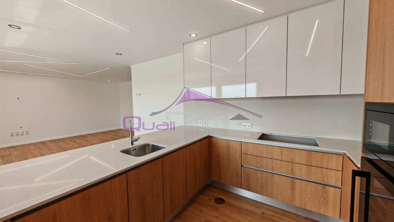 Apartamento T4 para Venda em Nossa Sra de Fatima Foto 6