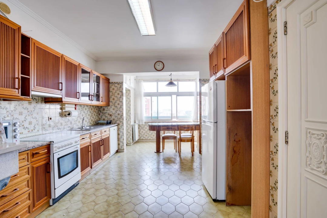 Apartamento T5 para Venda em Lumiar Foto 12