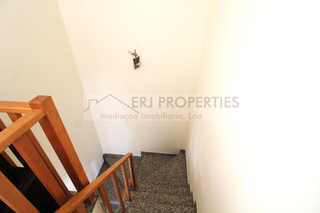 Moradia T3 para Venda em Vila Nova de Cacela Foto 16