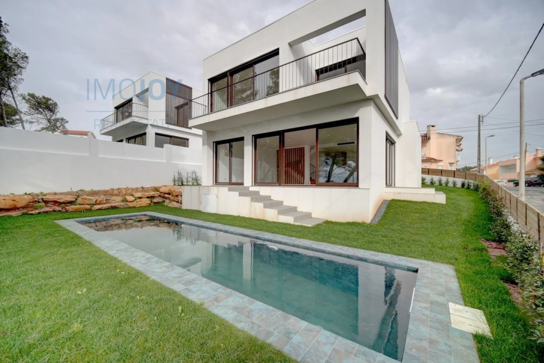 Moradia T3 para Venda em Alcabideche Foto 1