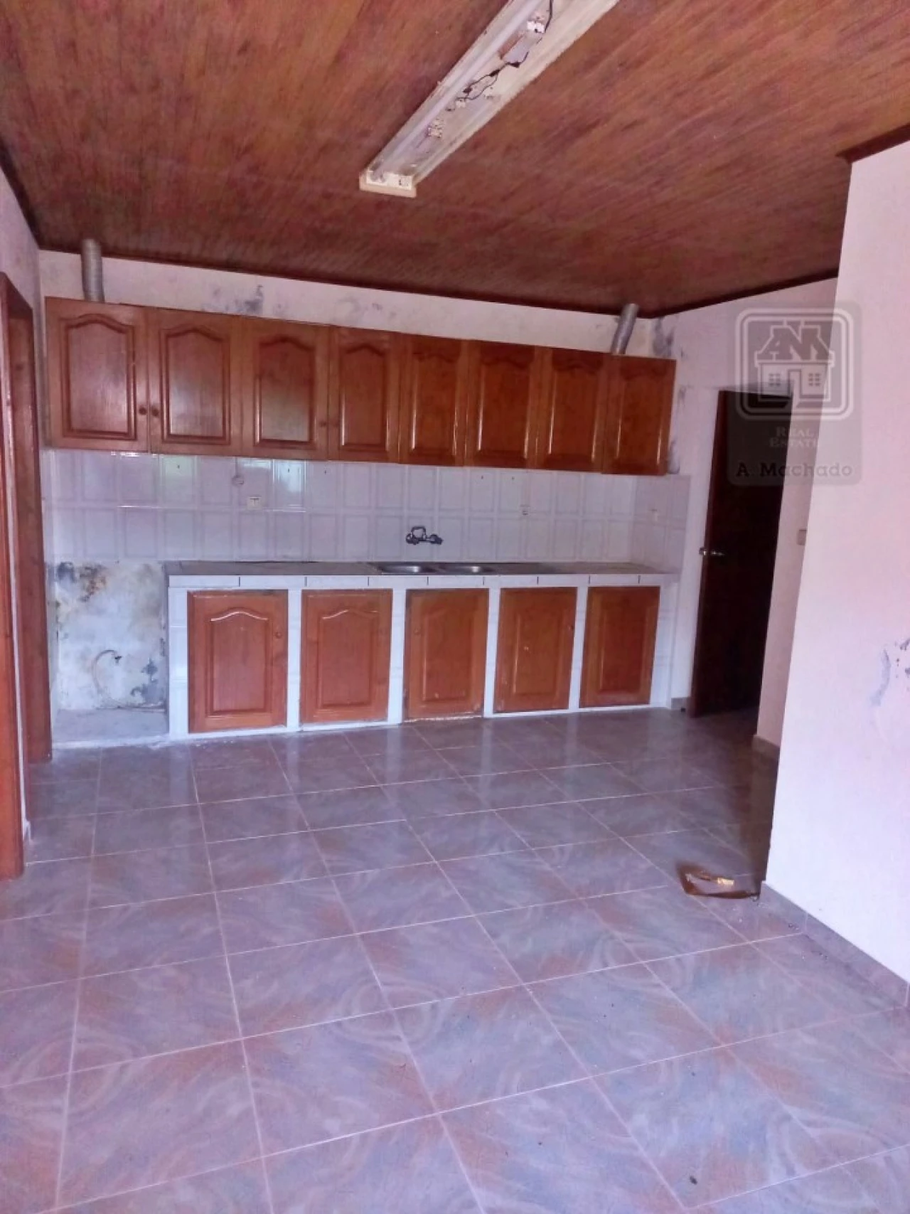 Moradia T2 para Venda em Topo (Nossa Senhora do Rosario) Foto 3