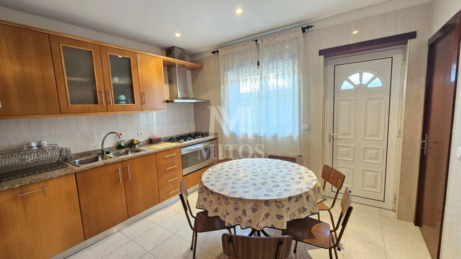 Moradia T4 para Venda em Castelo do Neiva Foto 9