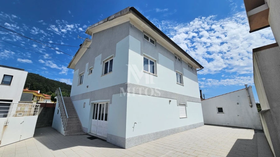 Moradia T4 para Venda em Castelo do Neiva