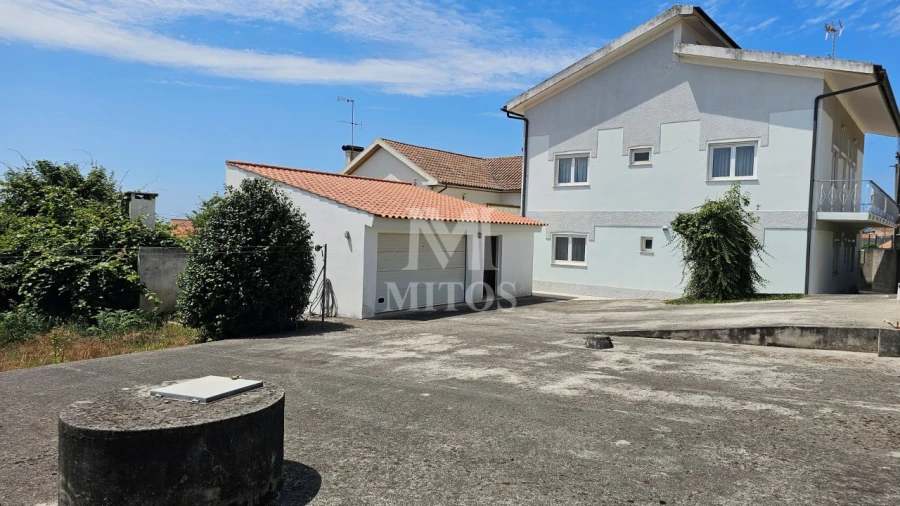 Moradia T4 para Venda em Castelo do Neiva Foto 2