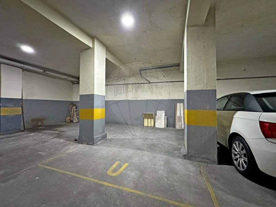 Apartamento T2 para Arrendamento em Mafamude e Vilar do Paraíso Foto 22