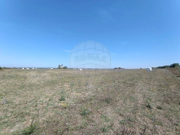 Terreno para Venda em Achete, Azoia de Baixo e Póvoa de Santarém