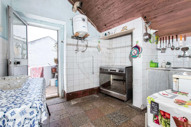 Prédio para Venda em Vila Franca de Xira Foto 23