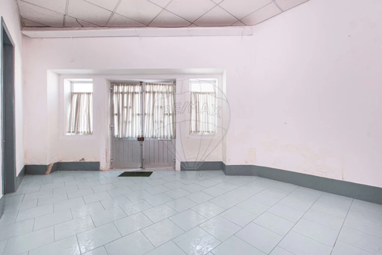 Prédio para Venda em Vila Franca de Xira Foto 26