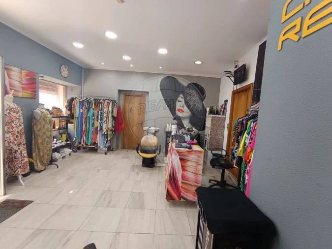 Prédio para Venda em Vila Franca de Xira Foto 27