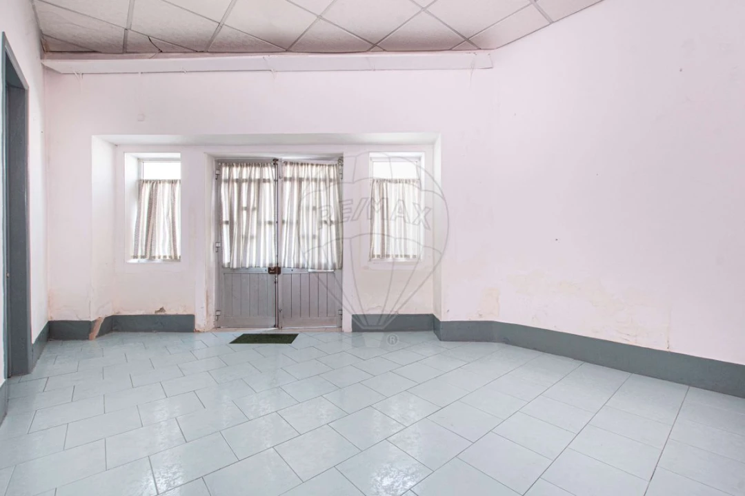 Prédio para Venda em Vila Franca de Xira Foto 26