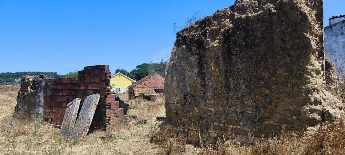 Moradia T2 para Venda em São João da Ribeira e Ribeira de São João Foto 12