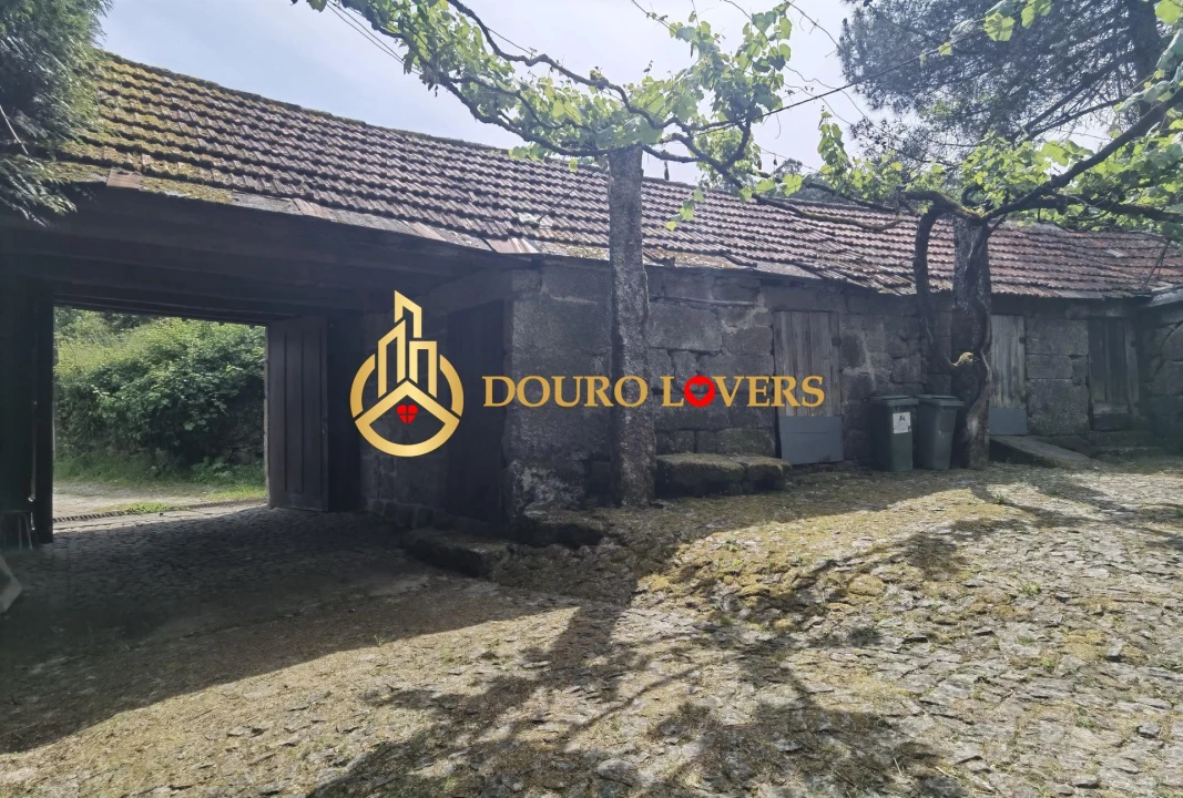 Moradia T2 para Venda em Cete Foto 6