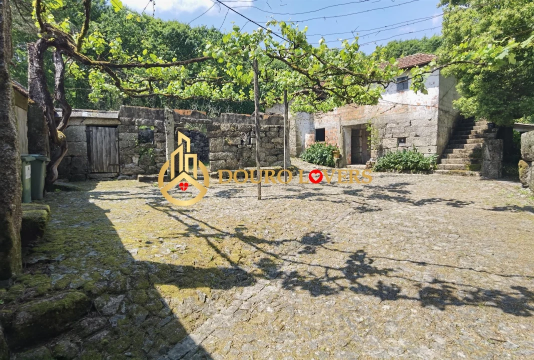 Moradia T2 para Venda em Cete Foto 9