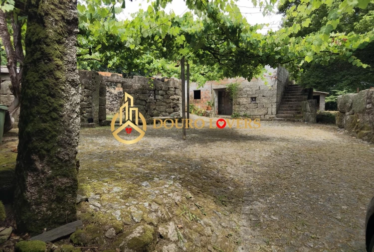 Moradia T2 para Venda em Cete Foto 4