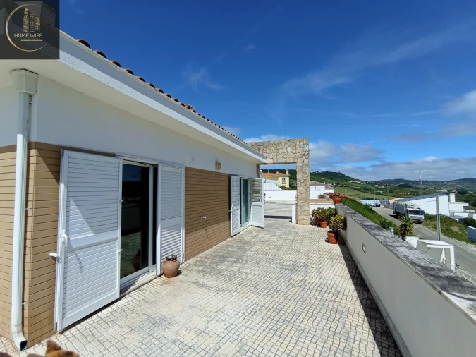 Moradia T4 para Venda em Arruda dos Vinhos Foto 4