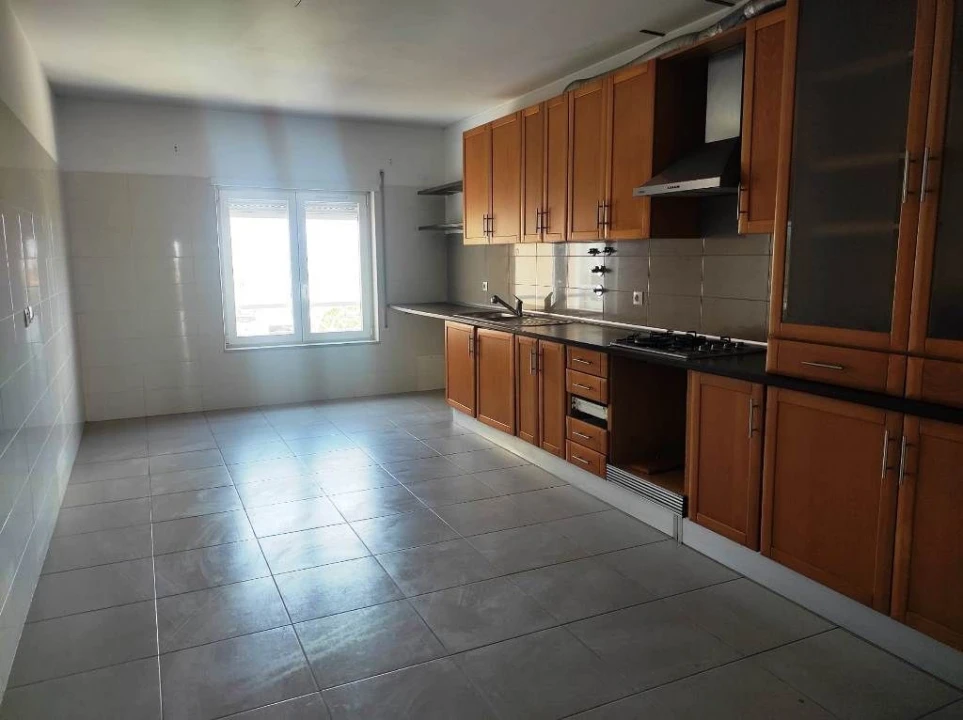 Apartamento T4 para Venda em Samora Correia Foto 10