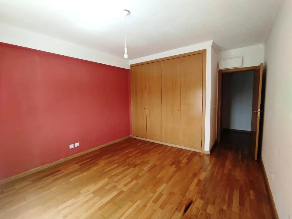 Apartamento T4 para Venda em Samora Correia Foto 15
