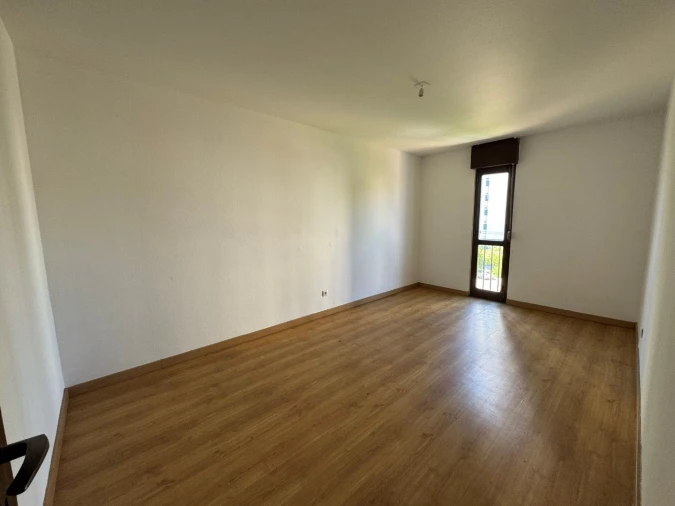 Apartamento T3 para Venda em Corroios Foto 11