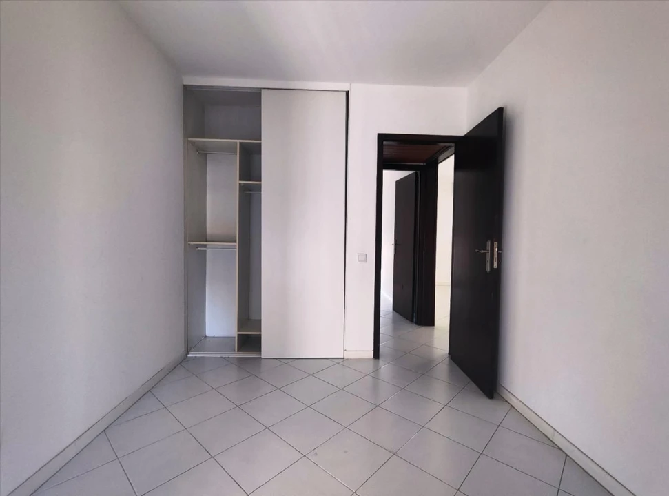 Apartamento T2 para Venda em Corroios Foto 13