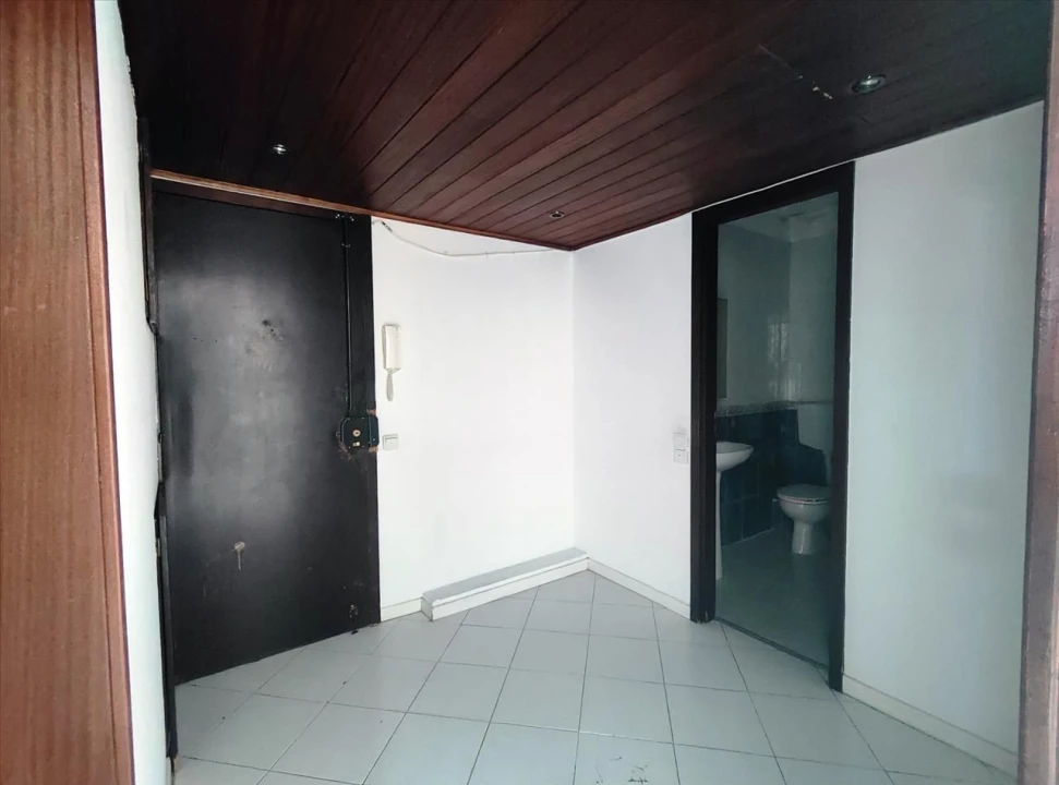 Apartamento T2 para Venda em Corroios Foto 3