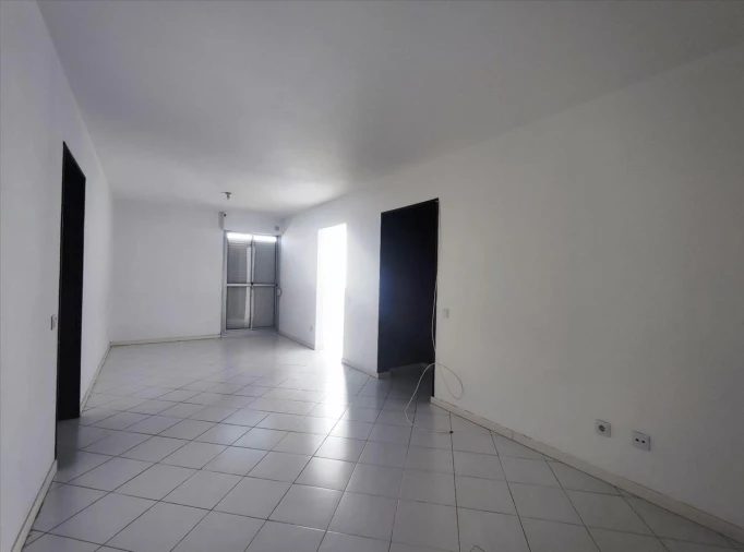 Apartamento T2 para Venda em Corroios Foto 4