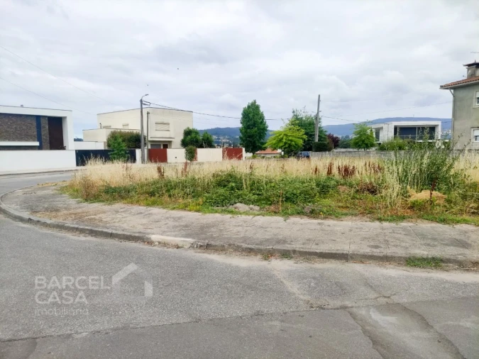 Terreno para Venda em Tamel (São Verissimo) Foto 1