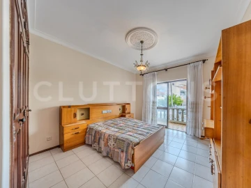 Moradia T5 para Venda em Loule (São Clemente)