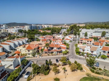 Moradia T5 para Venda em Loule (São Clemente)
