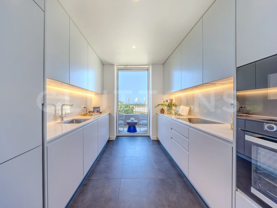 Apartamento T2 para Venda em Quarteira Foto 4