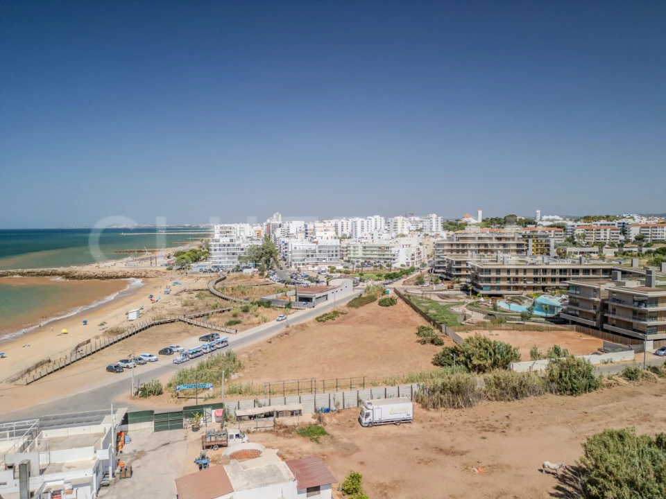 Apartamento T2 para Venda em Quarteira Foto 29