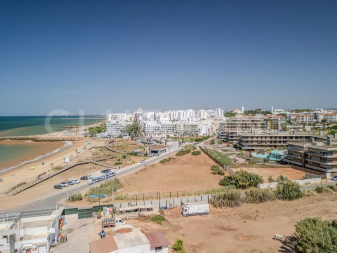 Apartamento T2 para Venda em Quarteira Foto 29