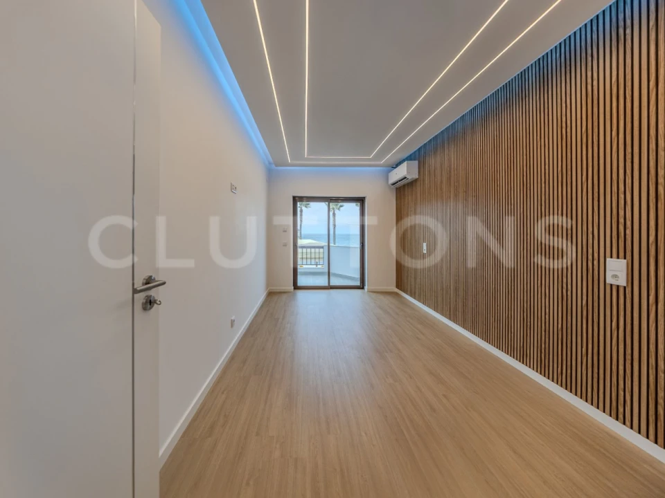 Apartamento T3 para Venda em Quarteira Foto 3