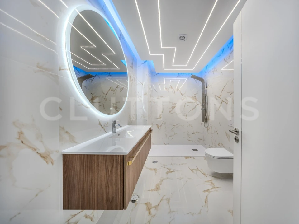 Apartamento T3 para Venda em Quarteira Foto 4