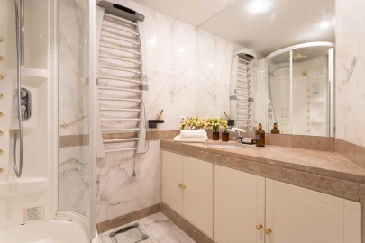 Apartamento T1 para Venda em Campolide