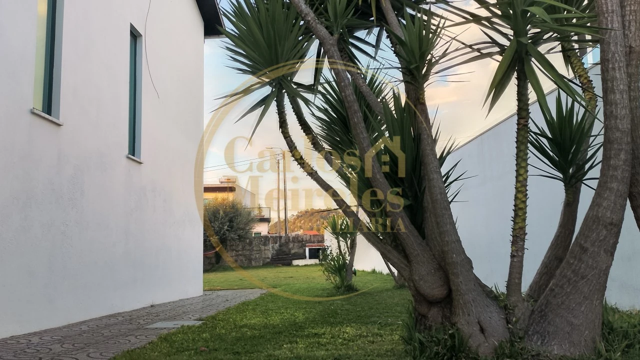 Moradia T3 para Venda em Antas Foto 3