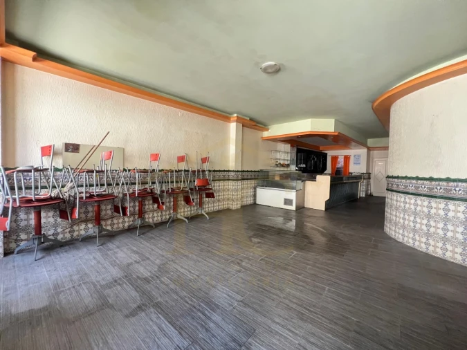 Loja para Venda em Azurara Foto 7