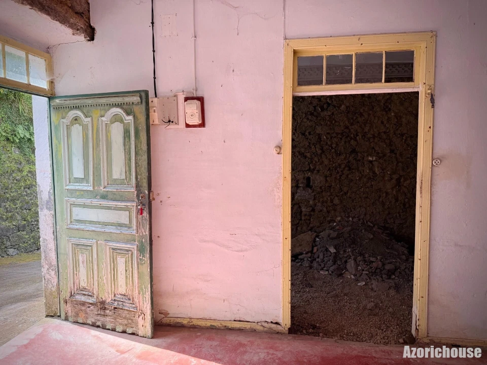 Moradia T5 para Venda em Ribeira Chã Foto 34