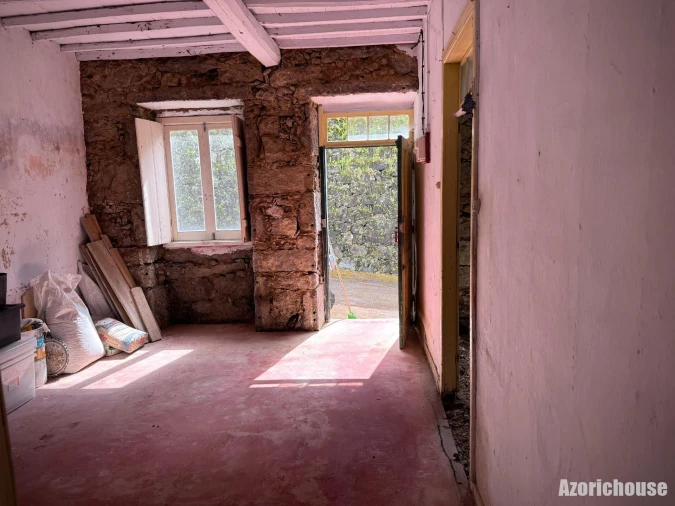 Moradia T5 para Venda em Ribeira Chã Foto 35