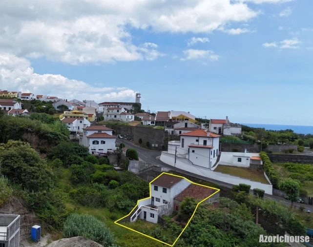 Moradia T5 para Venda em Ribeira Chã Foto 3