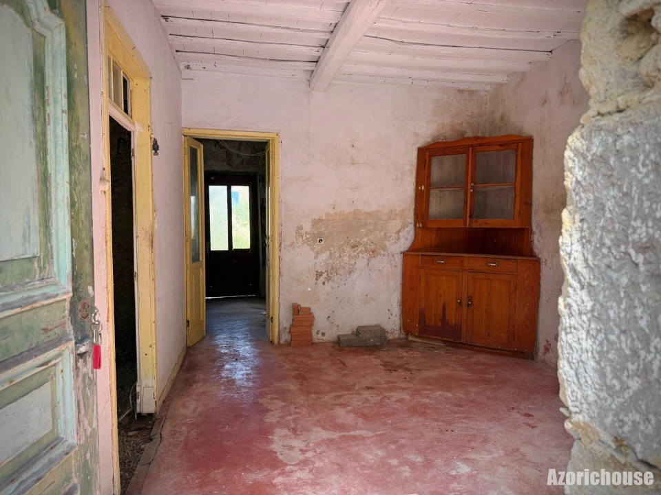 Moradia T5 para Venda em Ribeira Chã Foto 36