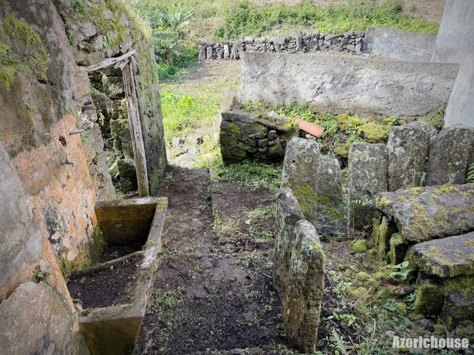 Moradia T5 para Venda em Ribeira Chã Foto 46