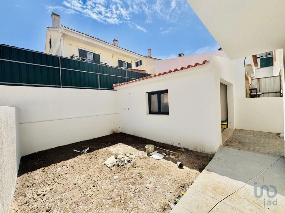 Moradia T3 para Venda em Quinta do Conde Foto 3