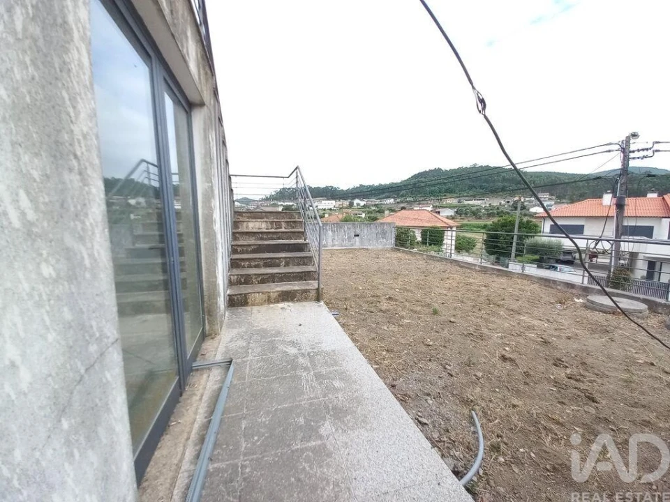 Moradia T4 para Venda em Abade de Neiva Foto 19